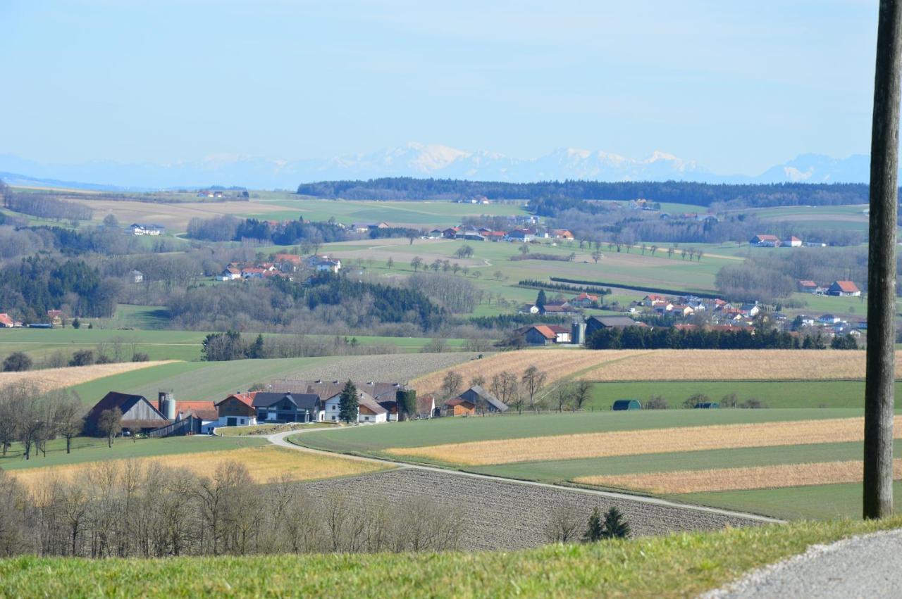 Вилла Schnatterhof Lambrechten Экстерьер фото